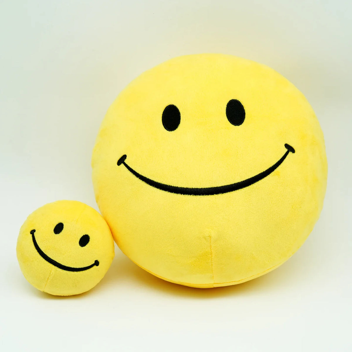 Smiley face kawaii plush ball large size variant on white background