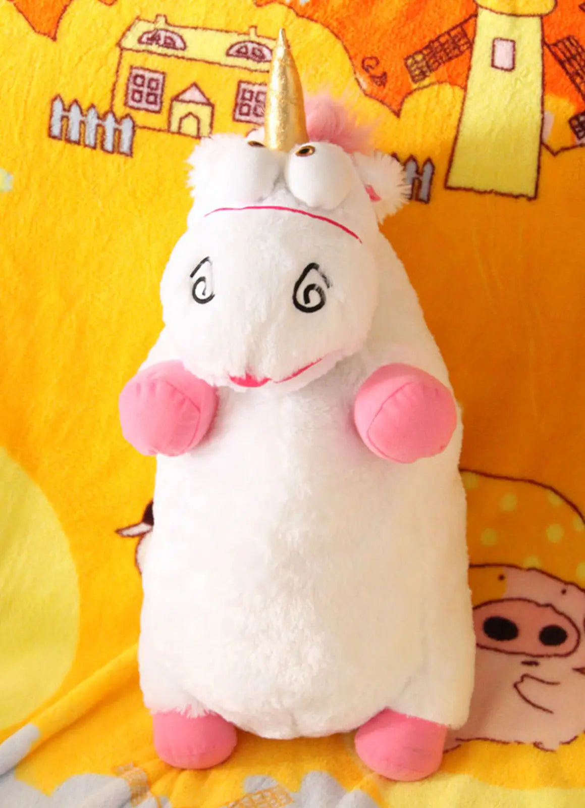 Despicable Me unicorn stuffed animal 40cm size comparison detail shot