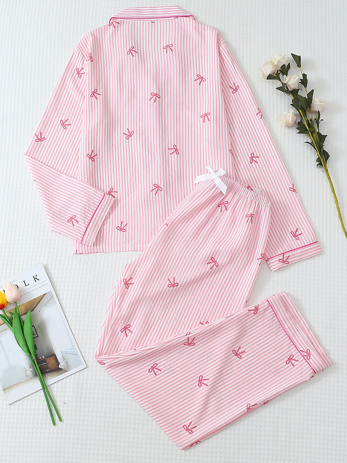 Kawaii pink bow pajama shirt button-down collar close-up detail
