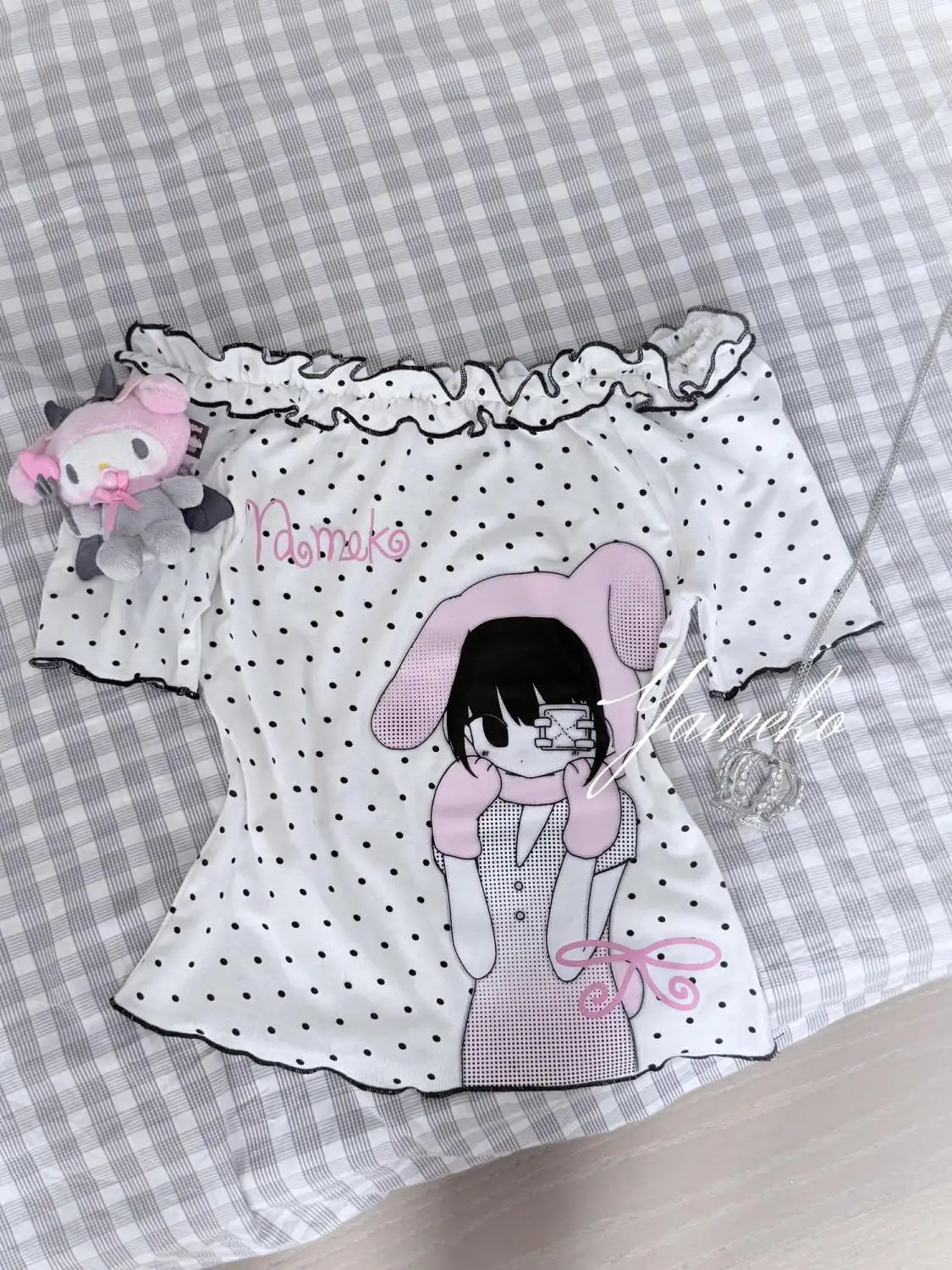 Kawaii polka dot top pleated ruffle hem detail, short sleeve, sweet kawaii aesthetic